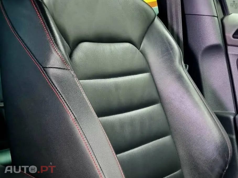 Volkswagen Golf VII GTI PERFORMANCE