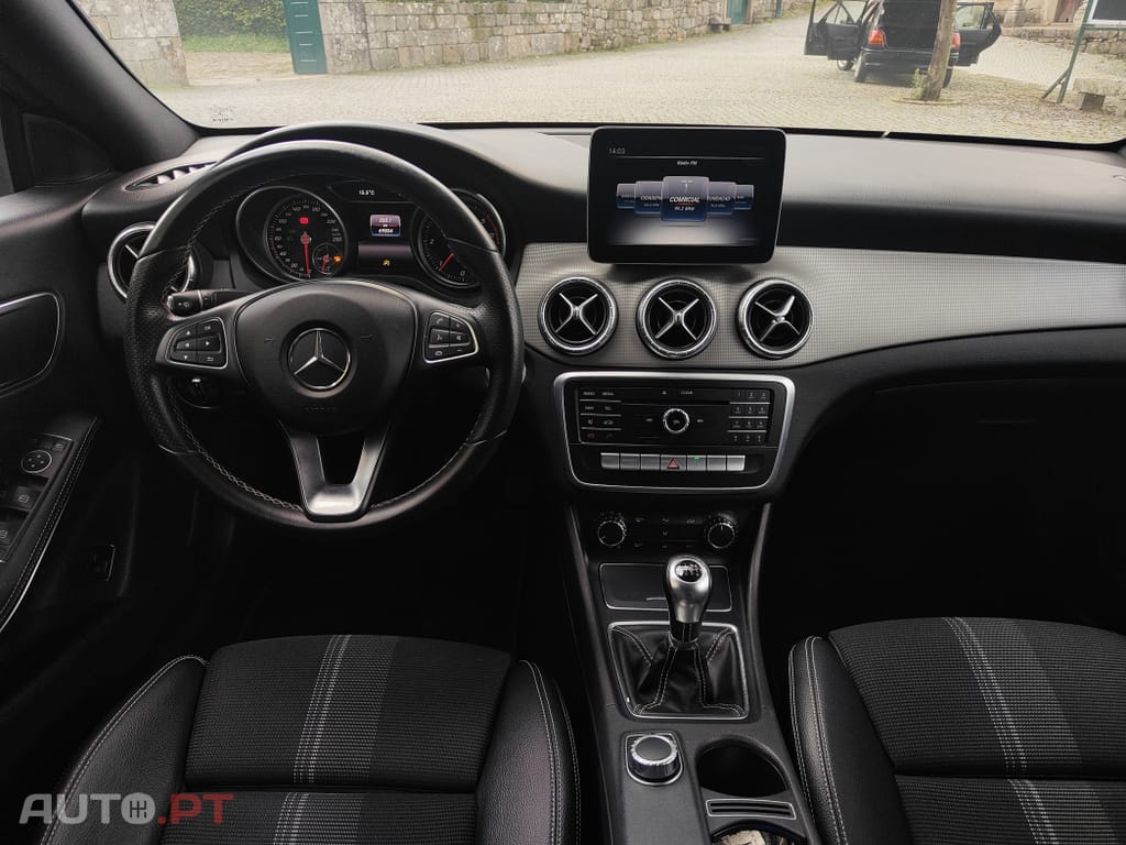 Mercedes-Benz CLA 180 d Urban