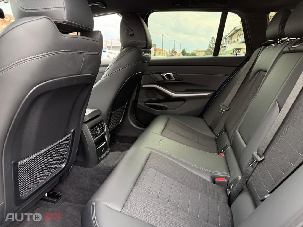 BMW 320 e Line Sport Auto