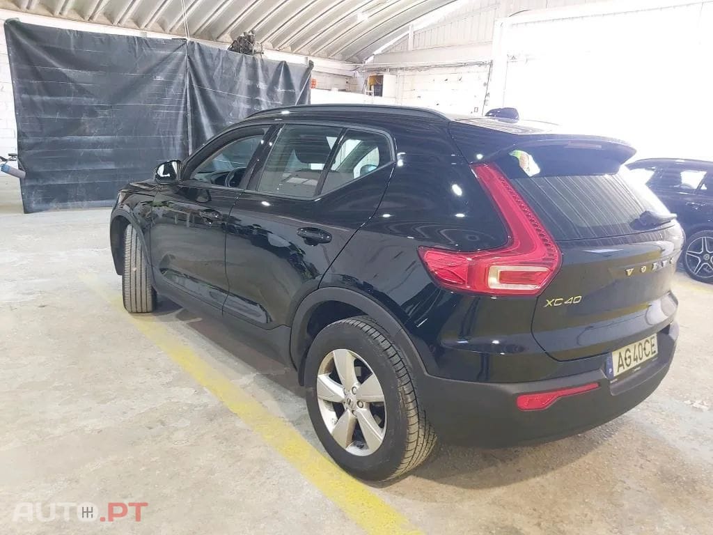 Volvo XC40 1.5 T2 Momentum Core Geartronic