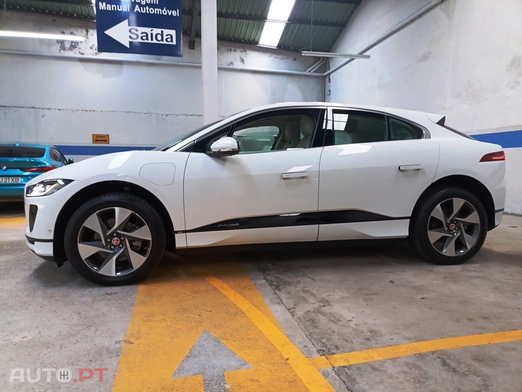 Jaguar I-Pace EV400 AWD SE