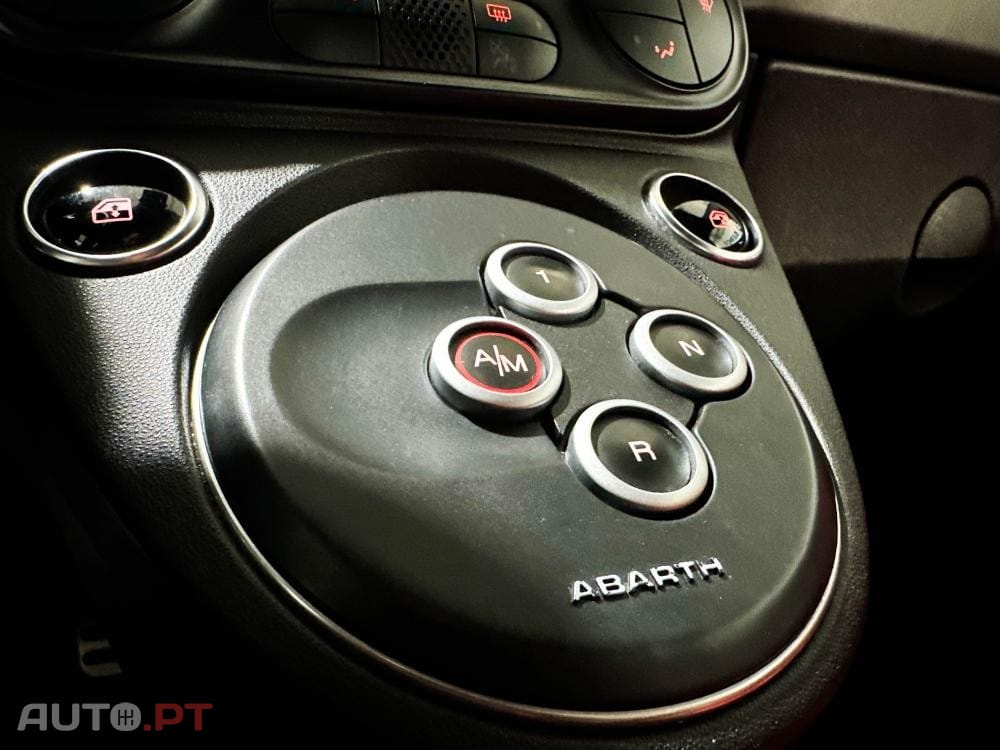 Abarth 595C 1.4 T-Jet Competizione MTA