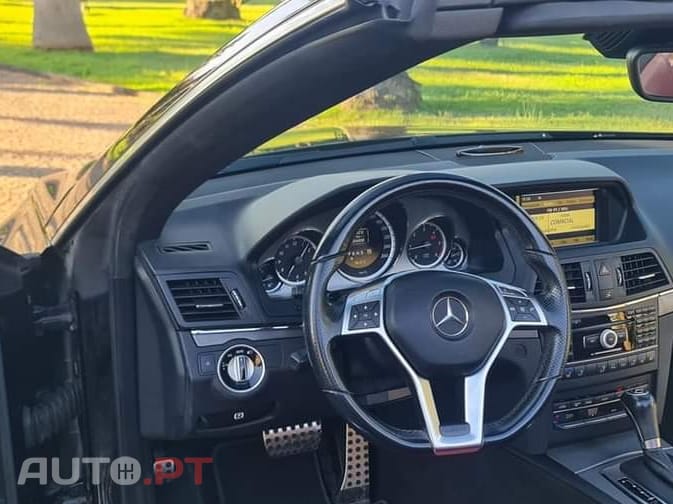 Mercedes-Benz E 220 Outro