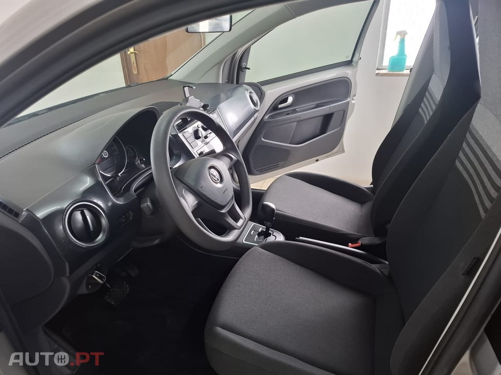 Volkswagen Up! 1.0 Move Auto