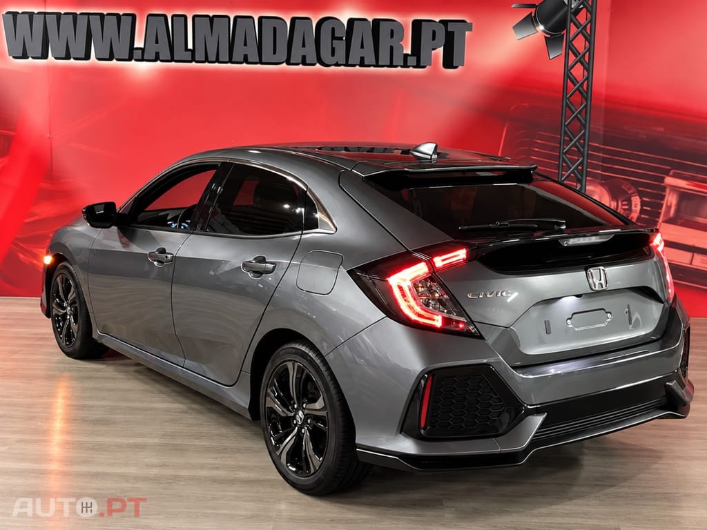 Honda Civic 1.0 i-VTEC Executive CVT