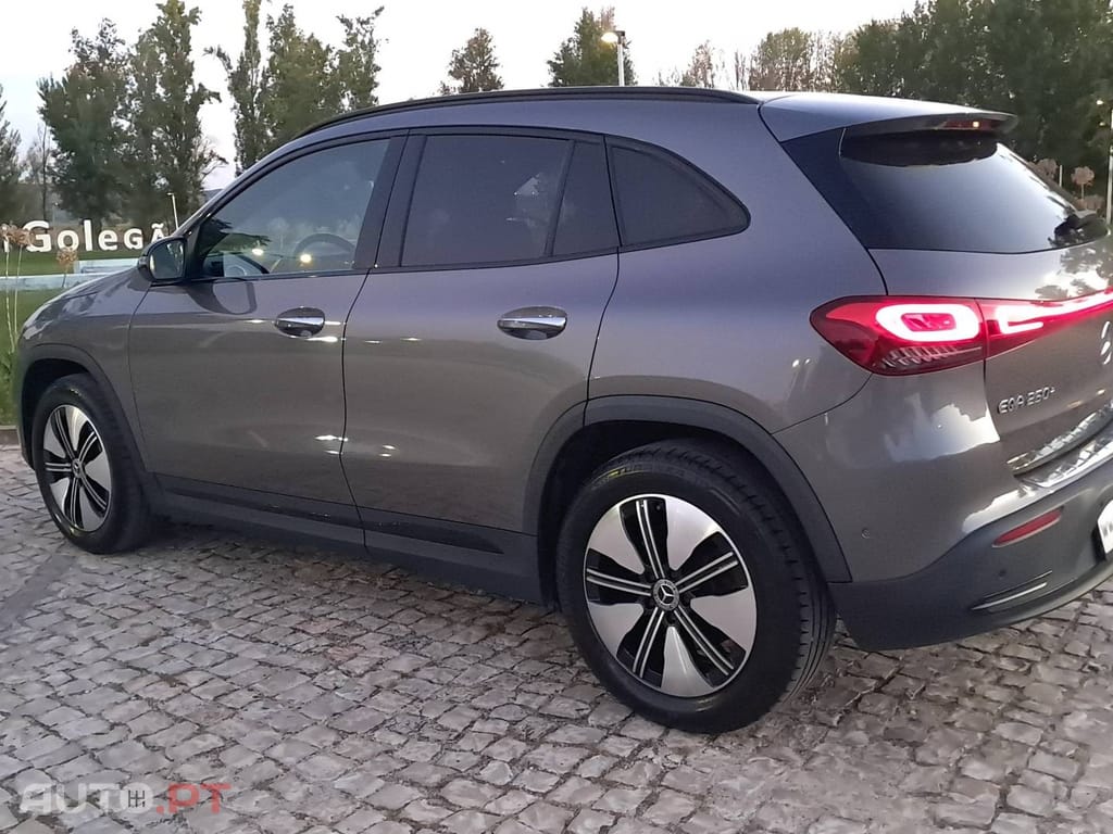Mercedes-Benz EQA 250+ Premium