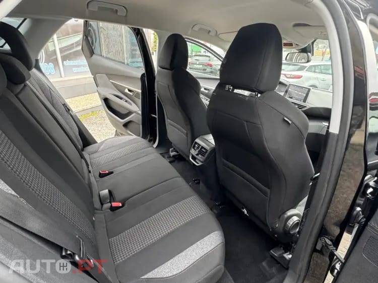 Peugeot 3008 1.5 BlueHDi Active Pack