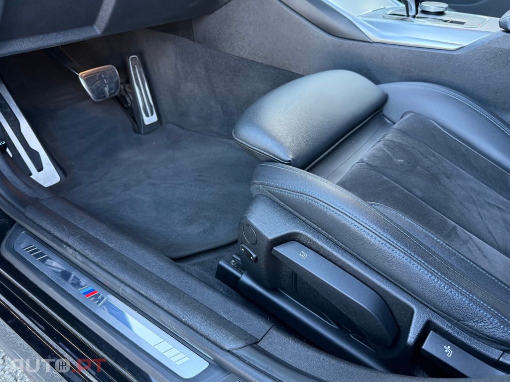 BMW 320 e Touring Pack M Auto