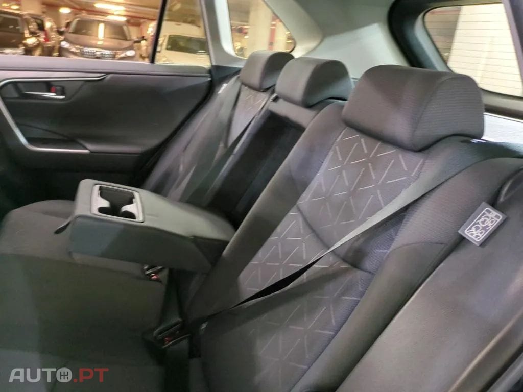 Toyota RAV4 2.5 HDF Comfort