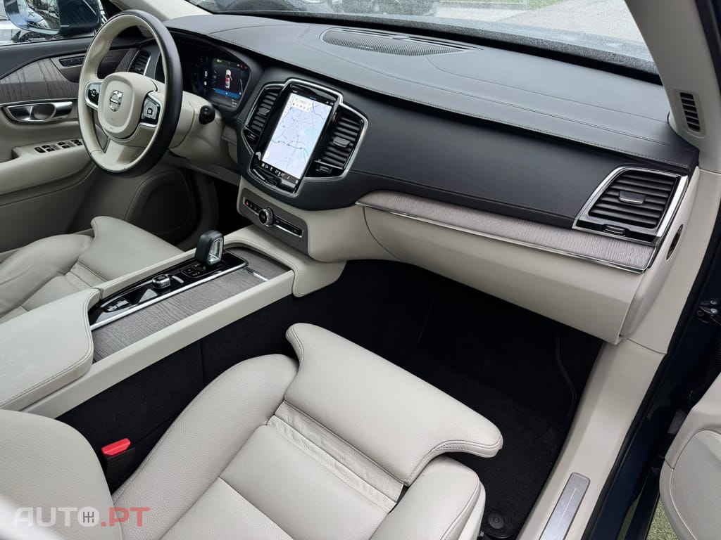 Volvo XC90 2.0 T8 PHEV Plus Bright AWD