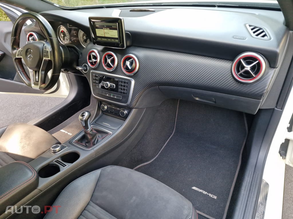 Mercedes-Benz A 180 d AMG Line