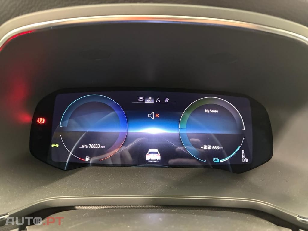 Renault Captur E-Tech Intens