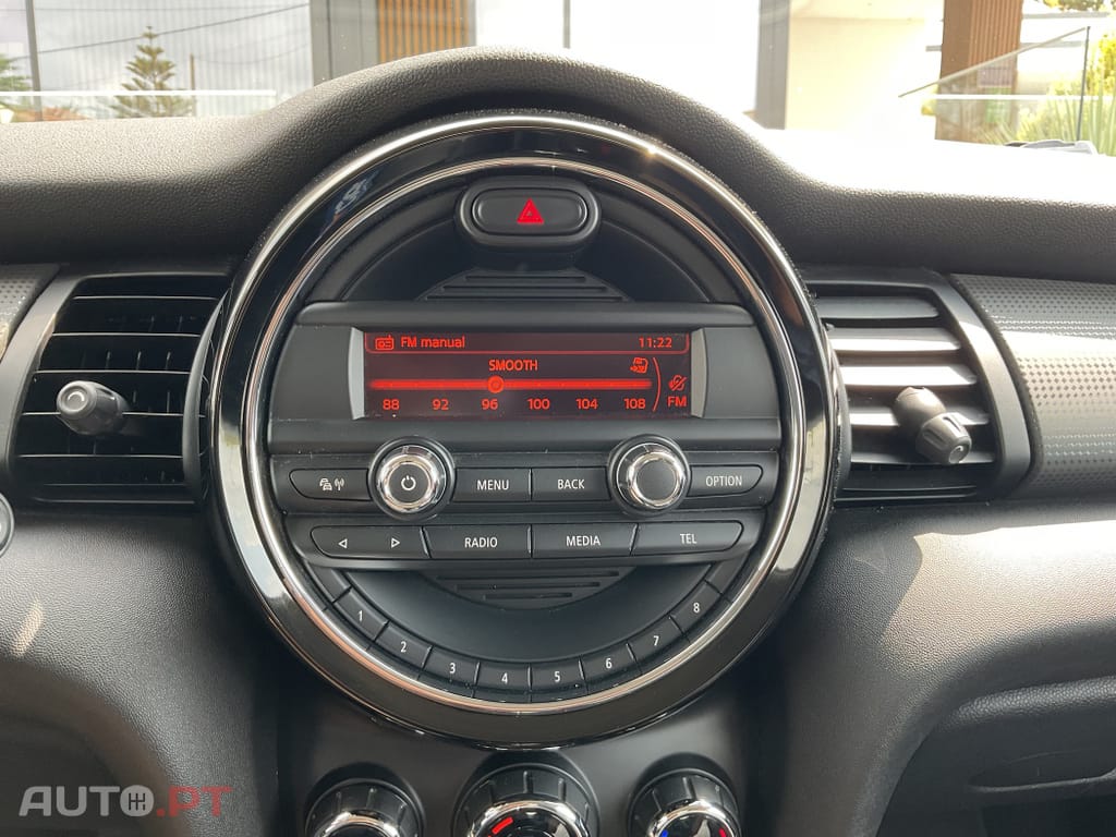 MINI Cooper Cooper D