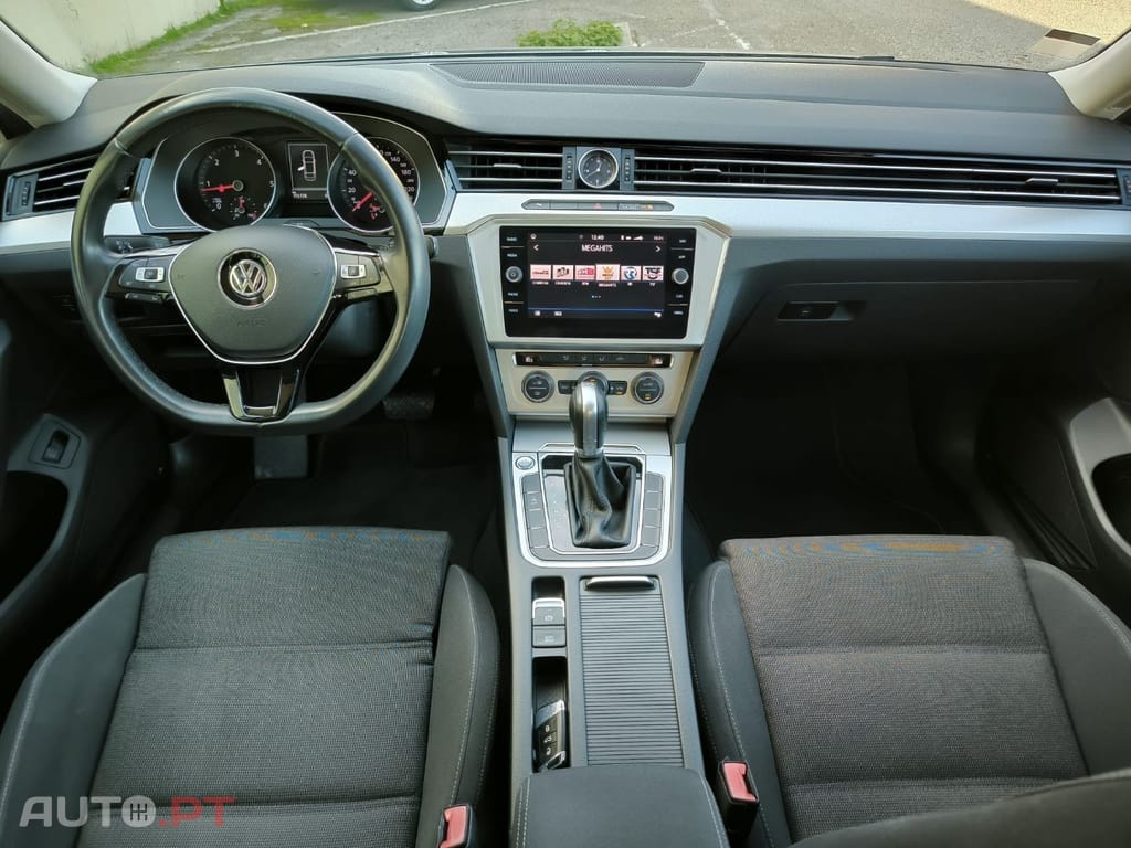 Volkswagen Passat 2.0 TDI Business P.DSG
