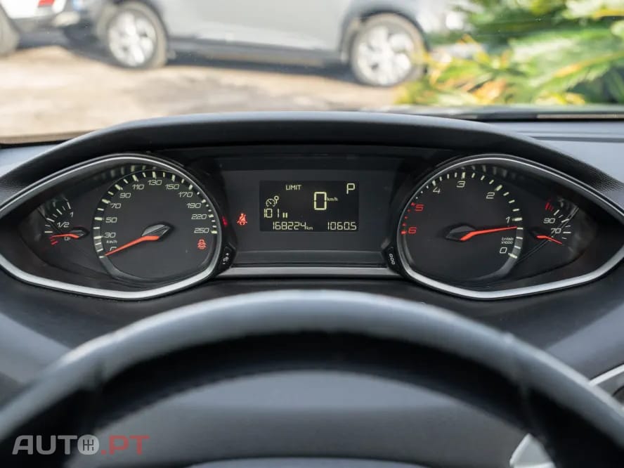 Peugeot 308 SW 1.5 BlueHDi Active EAT8