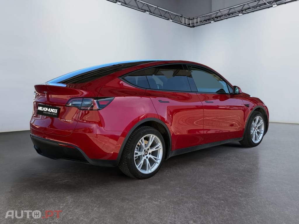 Tesla Model Y Grande Autonomie Dual Motor AWD