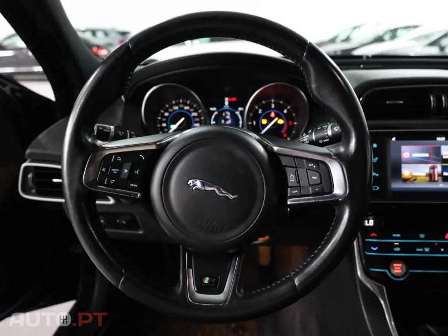 Jaguar XE 20d R-Sport