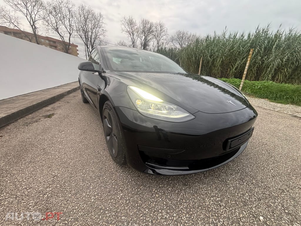 Tesla Model 3 Standard Range Plus RWD