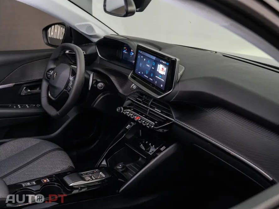Peugeot 208 1.2 Hybrid Allure e-DCS6