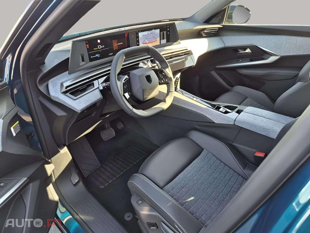 Peugeot E-3008 I.V.A DEDUTÍVEL Allure