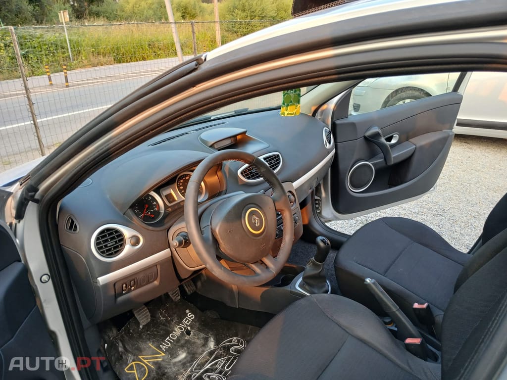 Renault Clio 1.2 16V Confort