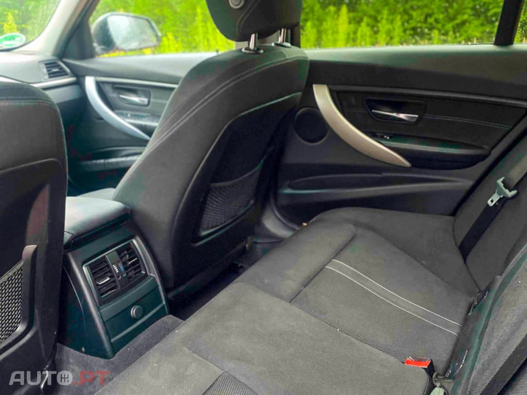 BMW 318 d Touring Line Sport