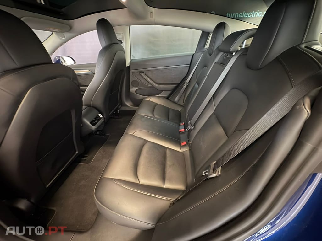 Tesla Model 3 Standard Range Plus RWD