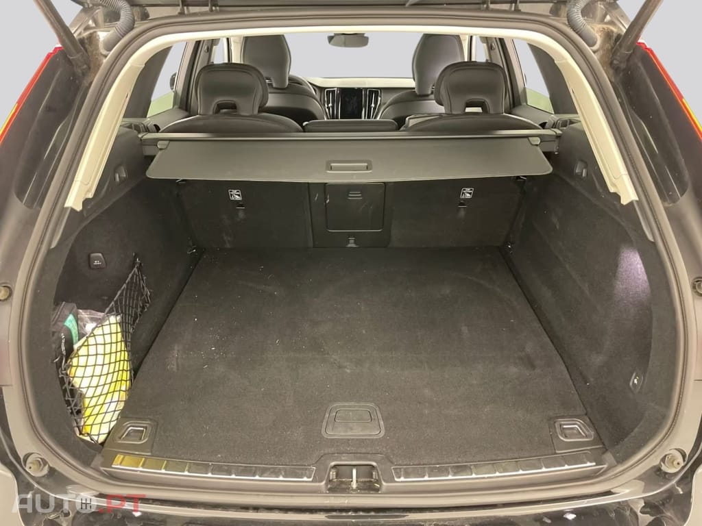 Volvo XC60 T6 AWD Inscription I.V.A DEDUTIVEL 
