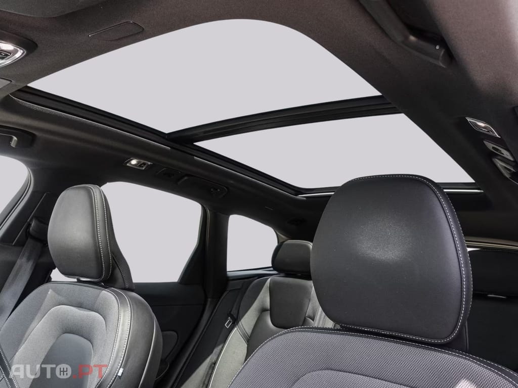 Volvo XC60 T8 I.V.A DEDUTIVEL