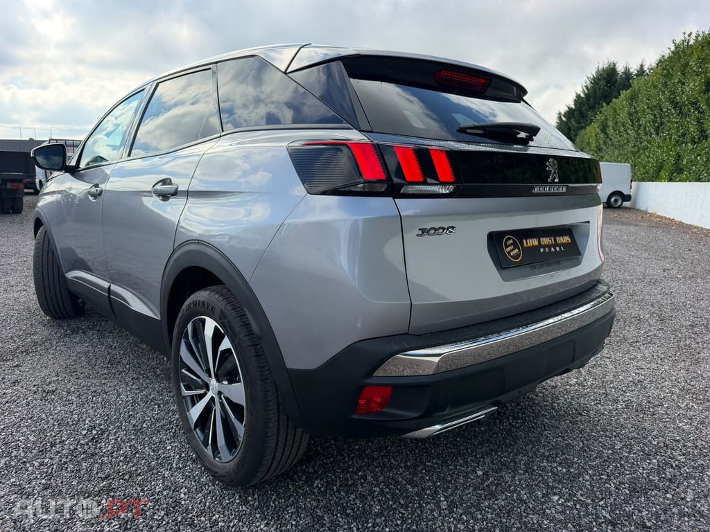Peugeot 3008 1.5 BlueHDi Active
