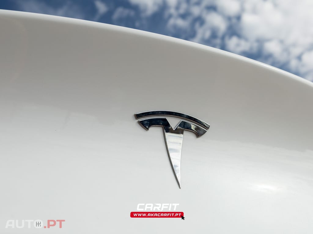 Tesla Model Y Long Range Tração Integral — fotografia 9