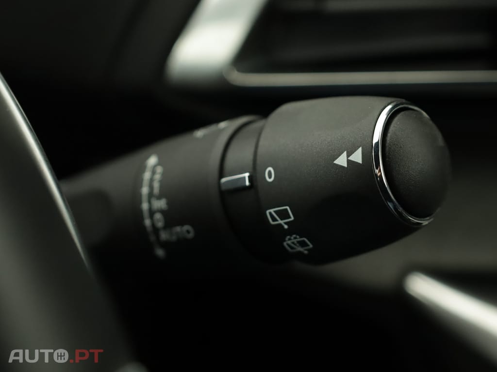Peugeot 3008 3008 1.2 Hybrid Allure Pack e-DCS6