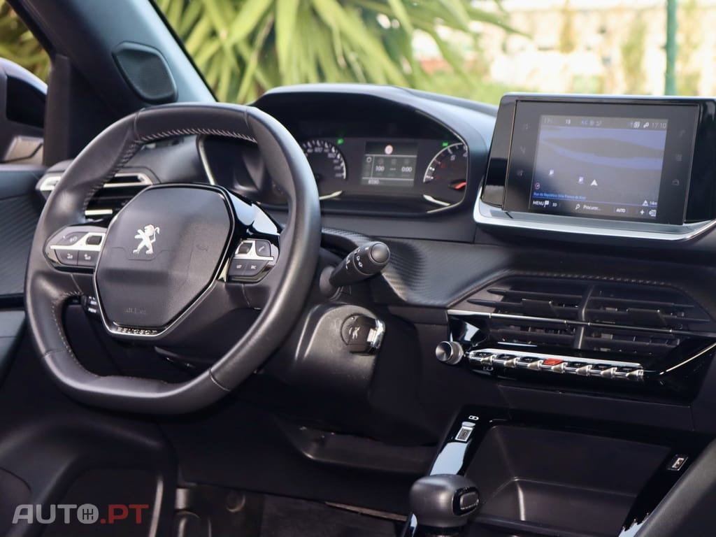 Peugeot 2008 1.2 PureTech Active