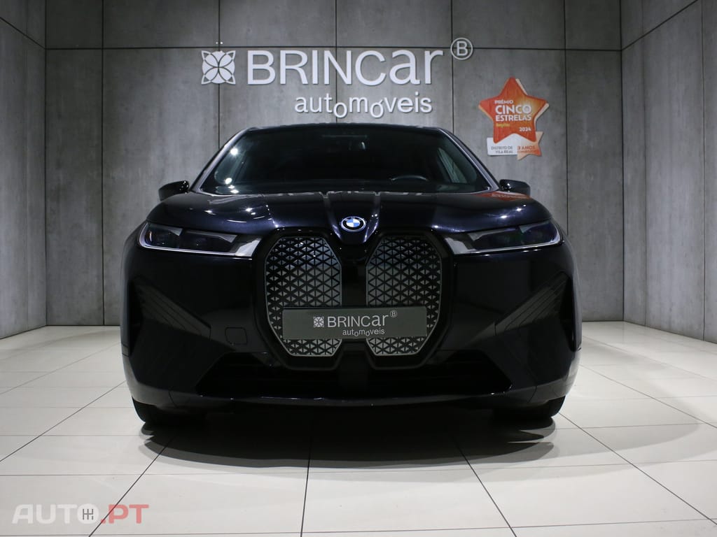 BMW iX xDrive 40 Pack Desportivo