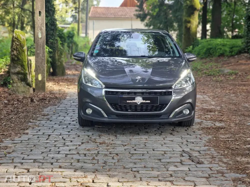 Peugeot 208 PureTech 82 Start & Stop Allure