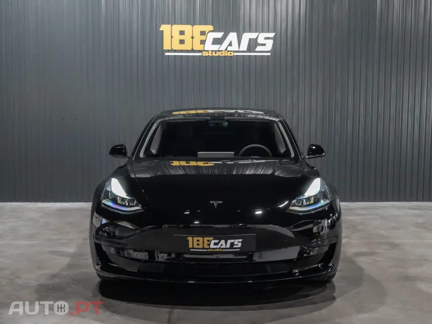 Tesla Model 3 Standard Range Plus RWD