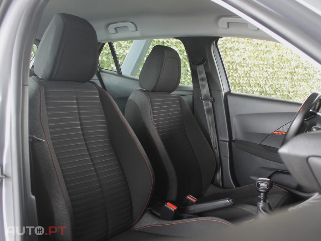 Peugeot 2008 1.5 BlueHDi Active Pack