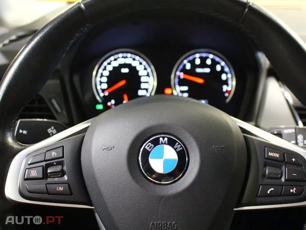 BMW 225 Line Luxury