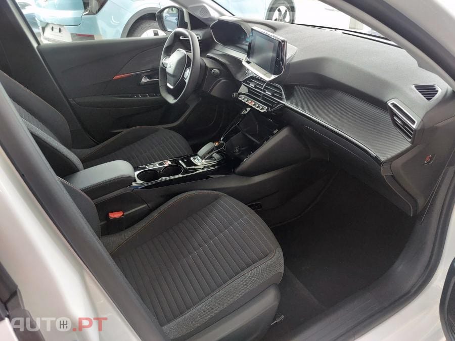 Peugeot E-208 50 kWh Active