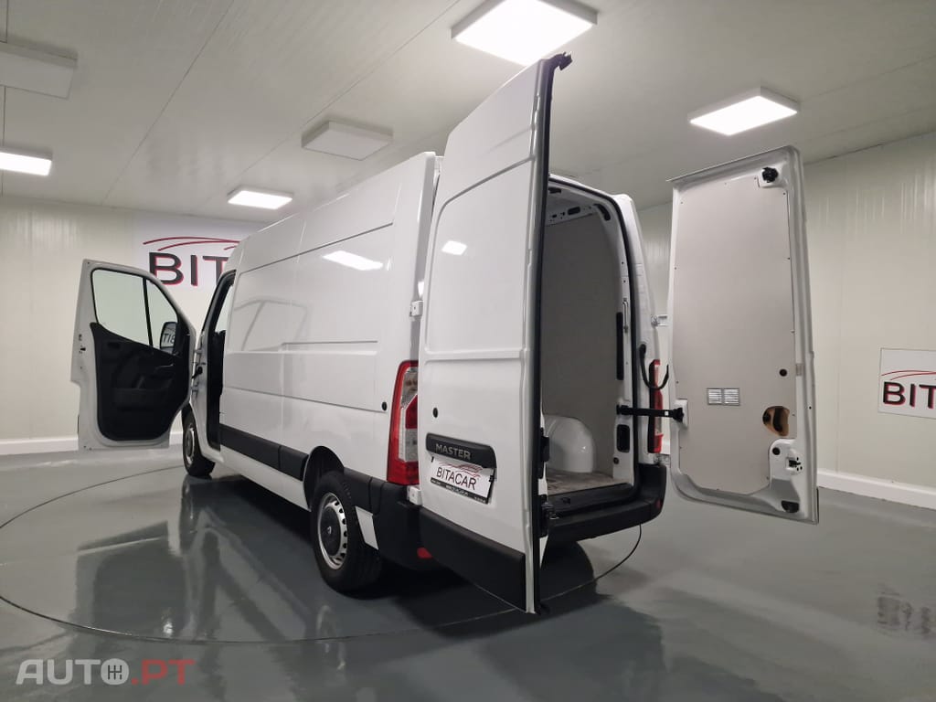 Renault Master L2H2 3.5T 2.3 DCI 130CV GPS CAM. TRASEIRA IVA DEDUTIVEL