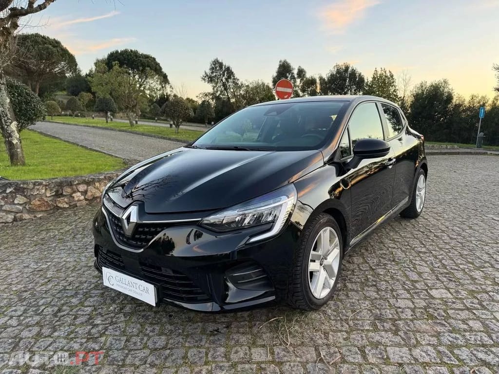 Renault Clio 1.6 E-Tech Intens