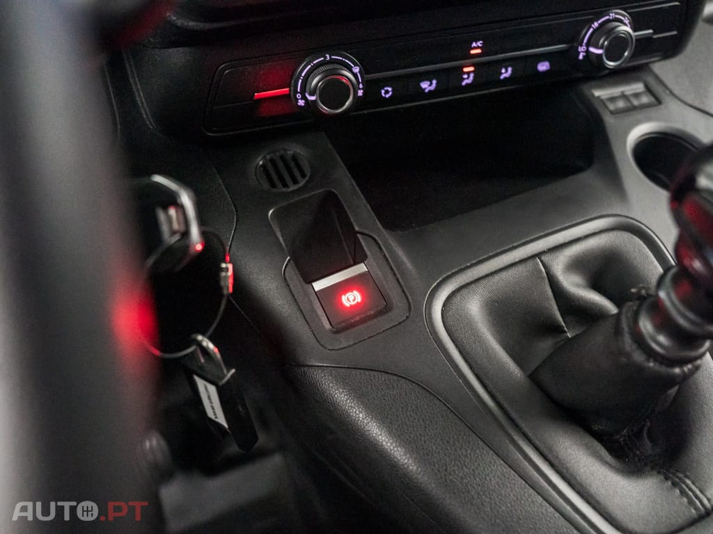 Peugeot Partner 1.5 BlueHDi Premium Standard