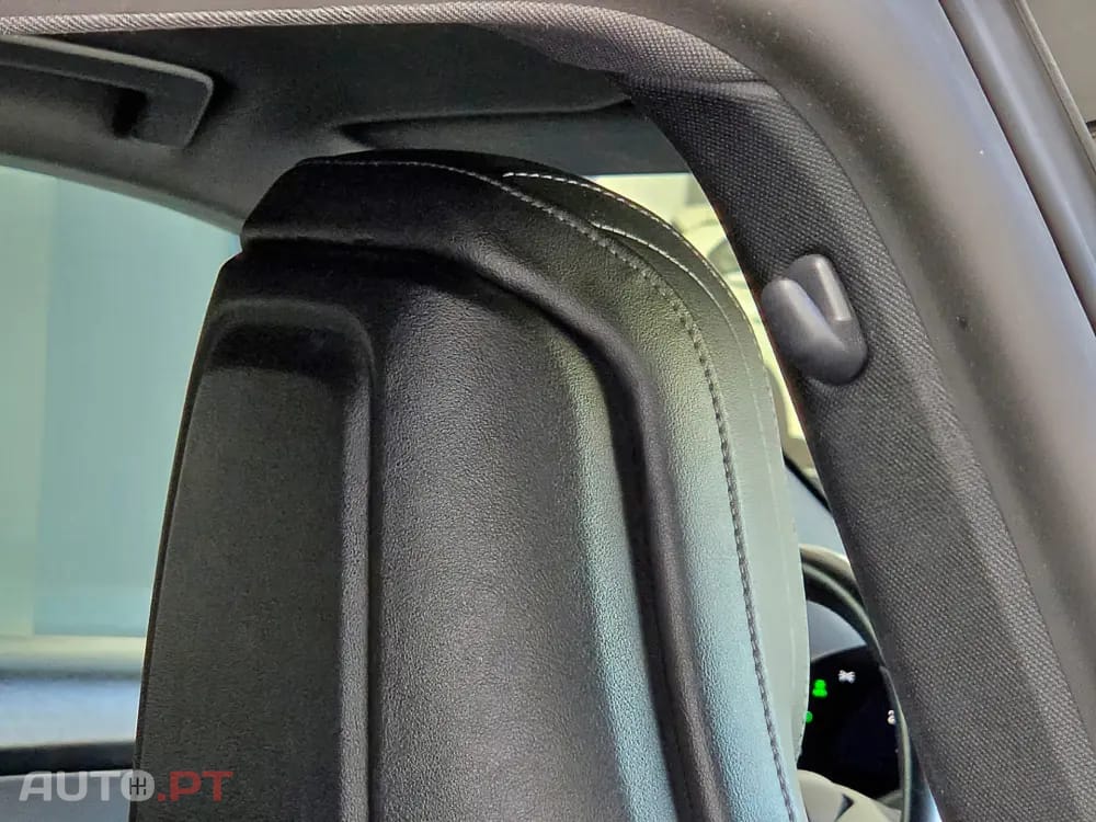 Porsche Taycan 4