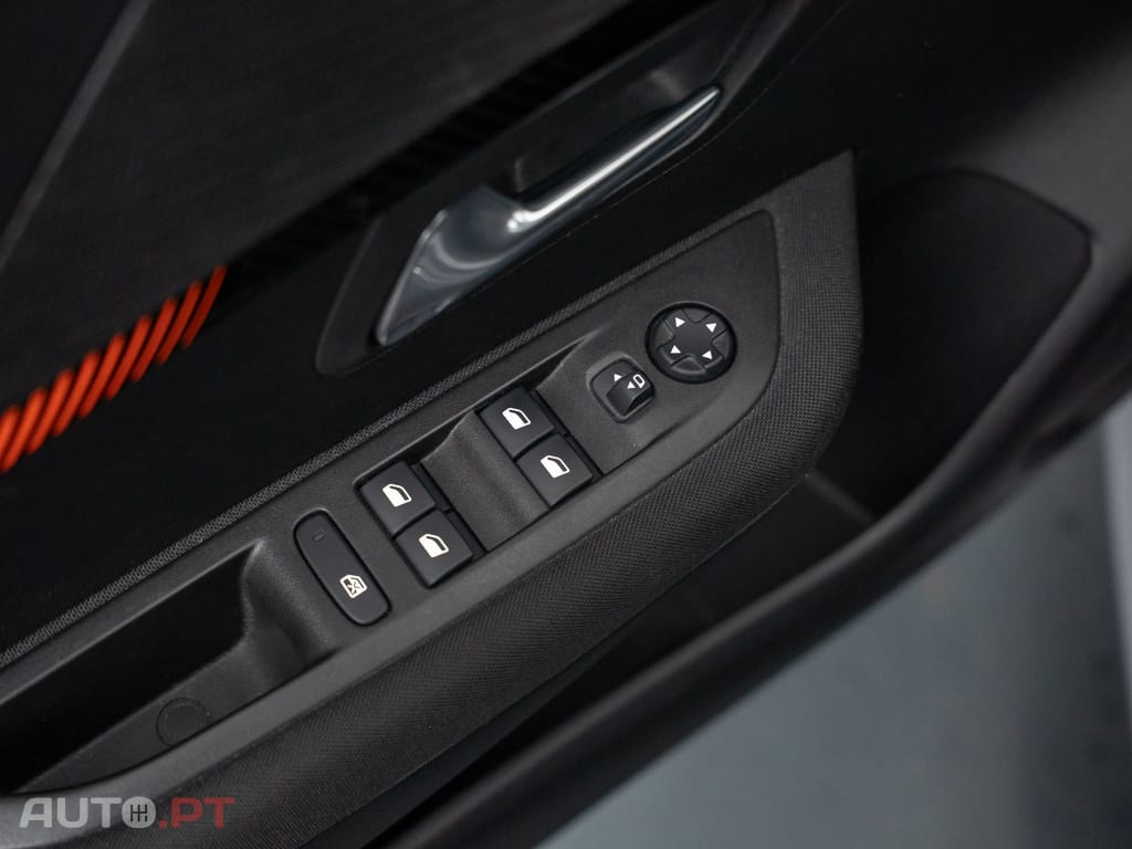 Peugeot E-208 50 kWh Active Pack