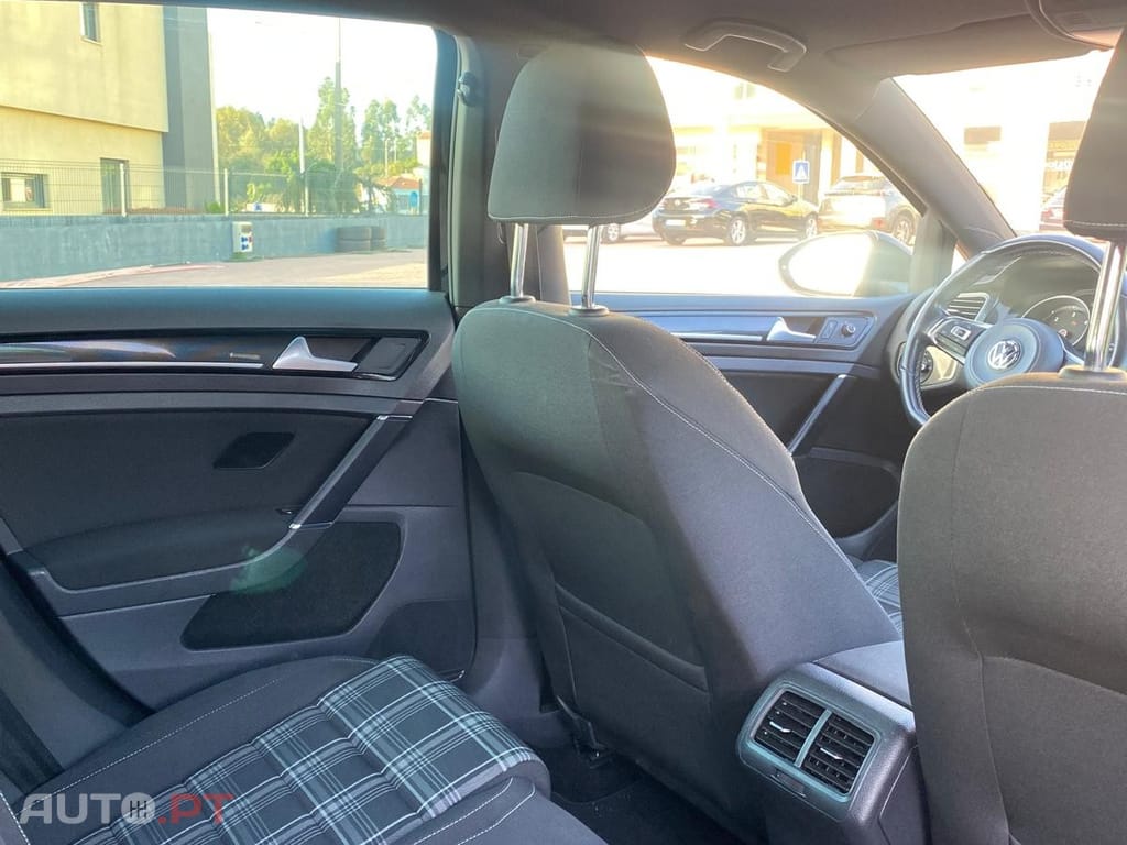 Volkswagen Golf 2.0 TDi GTD