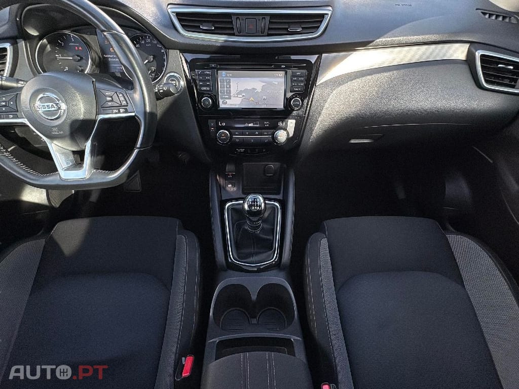 Nissan Qashqai 1.5 dCi N-Connecta 18