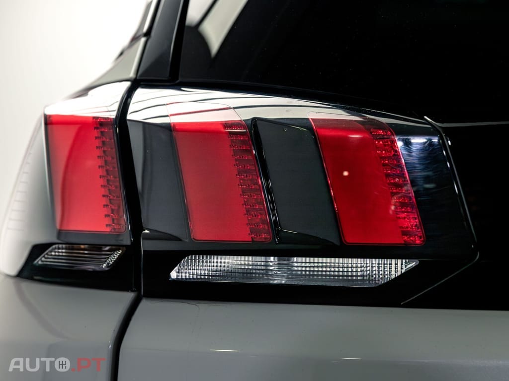 Peugeot 5008 1.5 BlueHDi Allure EAT8