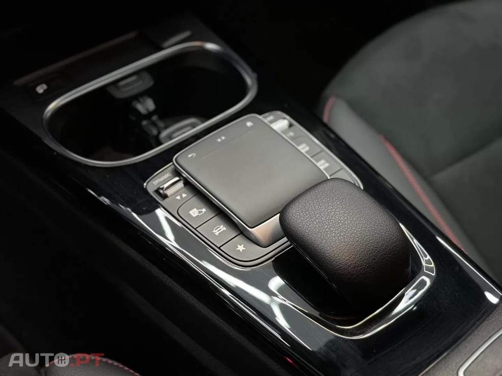 Mercedes-Benz CLA 250 e Shooting Brake AMG Line