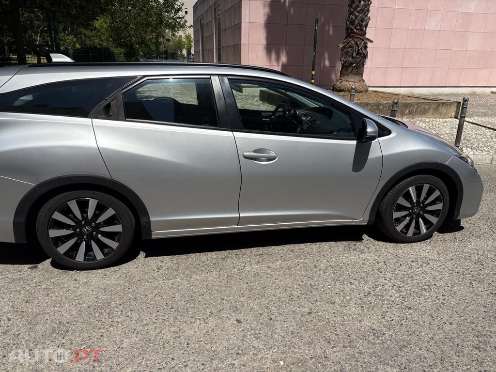 Honda Civic Tourer 1.6 i-dtec elegance connect navi