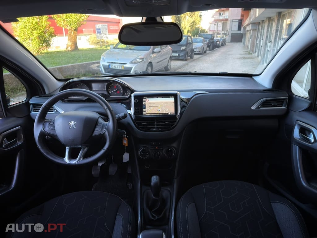 Peugeot 2008 1.6 BlueHDi Style